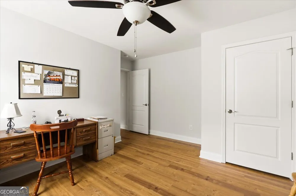 305 Lamplight DR Byron, GA 31008