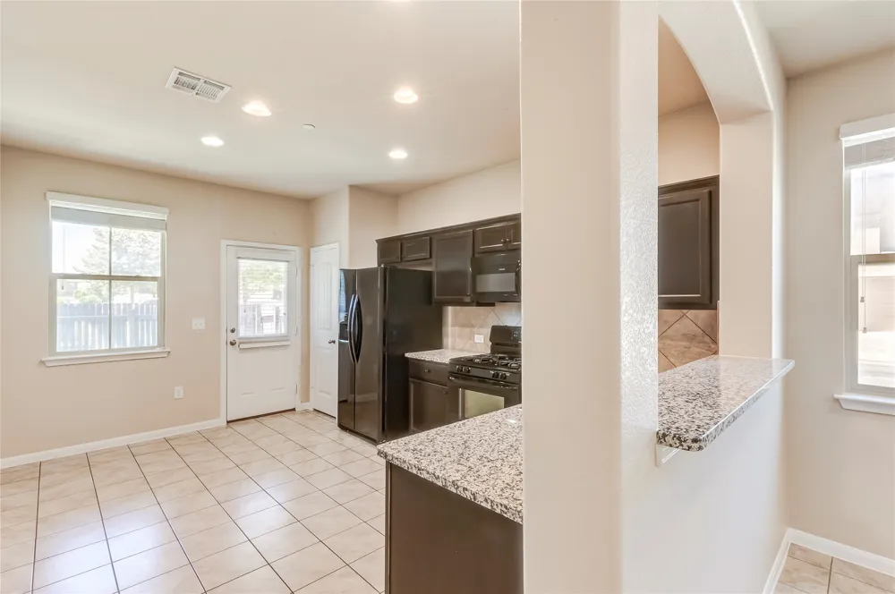 2880 Donnell Drive #1704 Round Rock, TX 78664