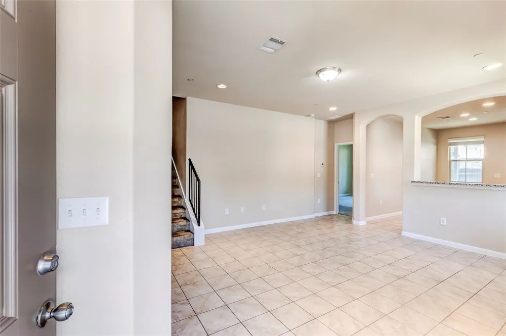 2880 Donnell Drive #1704 Round Rock, TX 78664