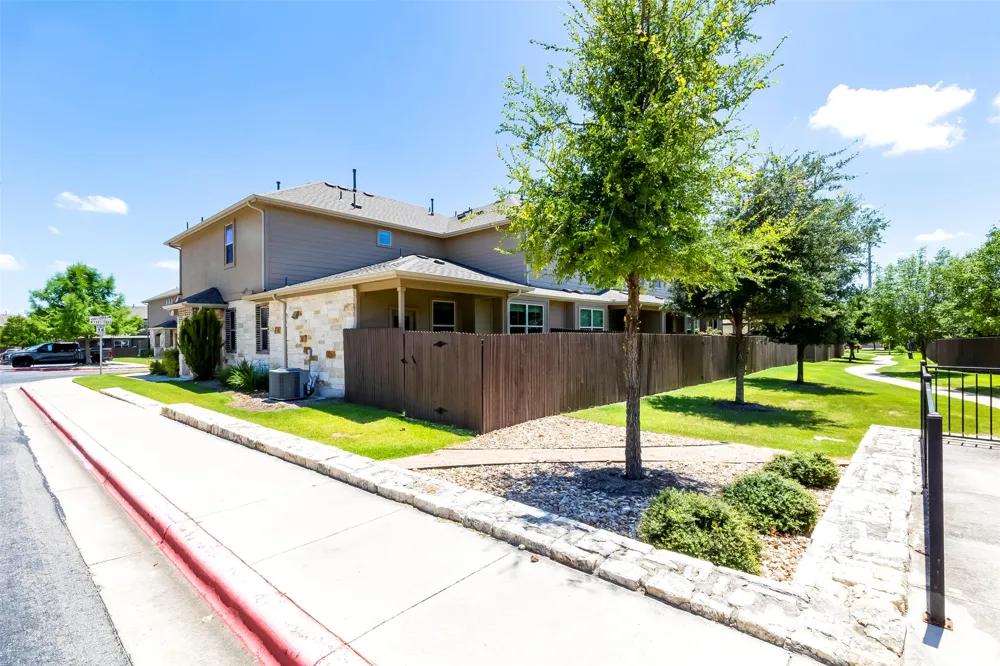 2880 Donnell Drive #1704 Round Rock, TX 78664