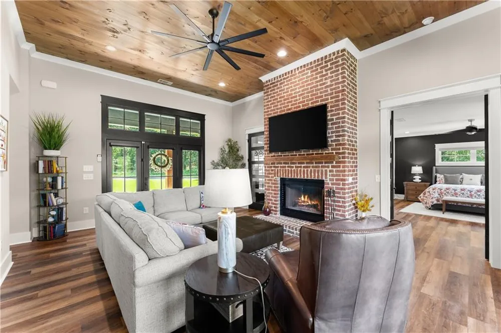 1844 Bermuda Avenue Demorest, GA 30535