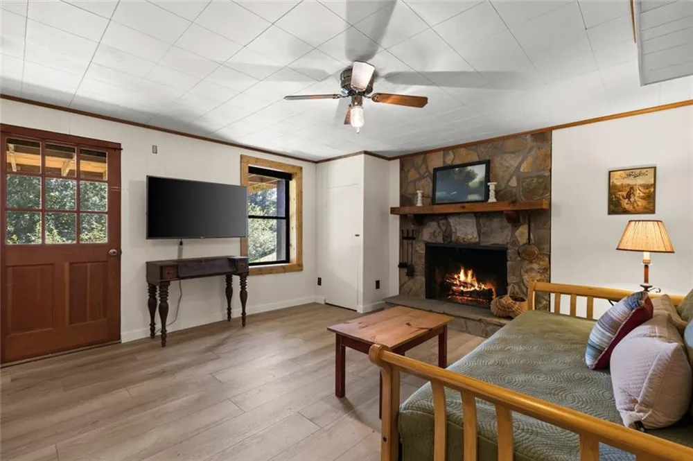 104 Blue Mountain Lane Ellijay, GA 30536