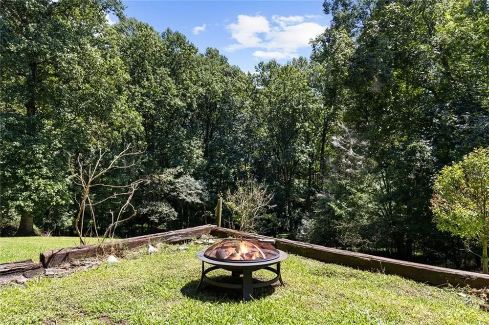 104 Blue Mountain Lane Ellijay, GA 30536