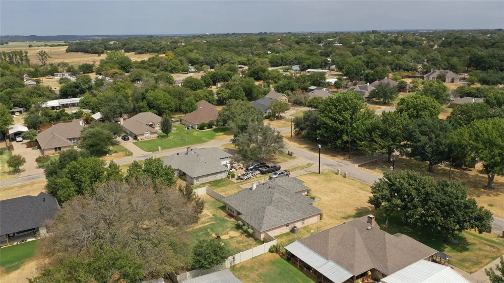 3904 Santa Cruz Street Granbury, TX 76049