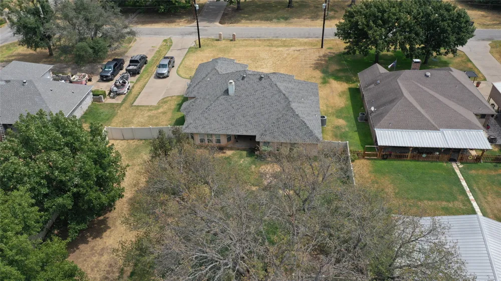3904 Santa Cruz Street Granbury, TX 76049