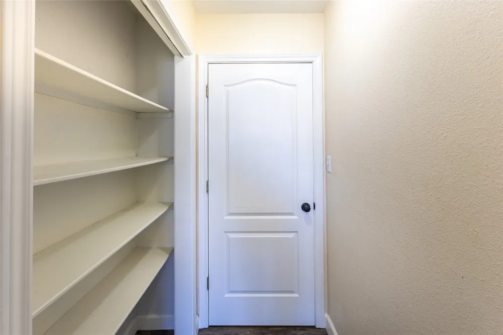 3904 Santa Cruz Street Granbury, TX 76049