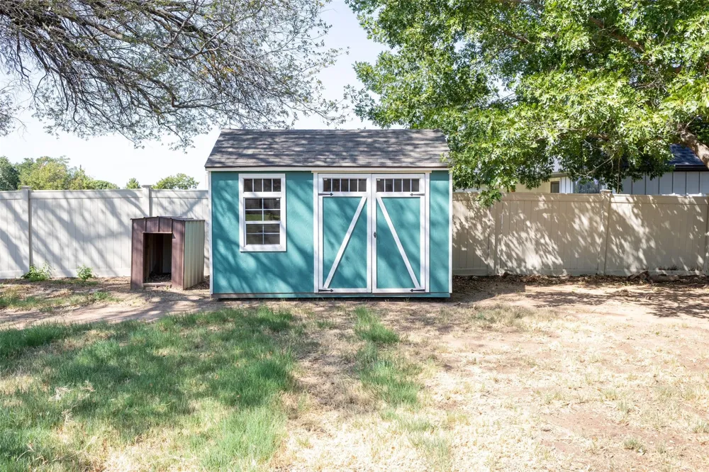 3904 Santa Cruz Street Granbury, TX 76049