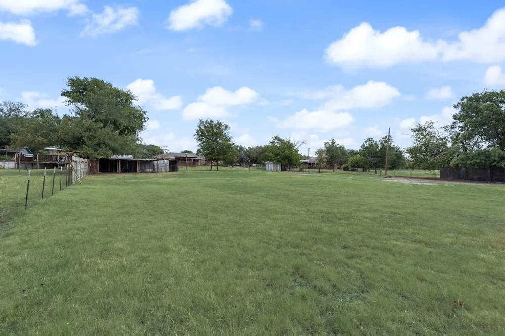 3006 Inspiration Drive Hudson Oaks, TX 76087