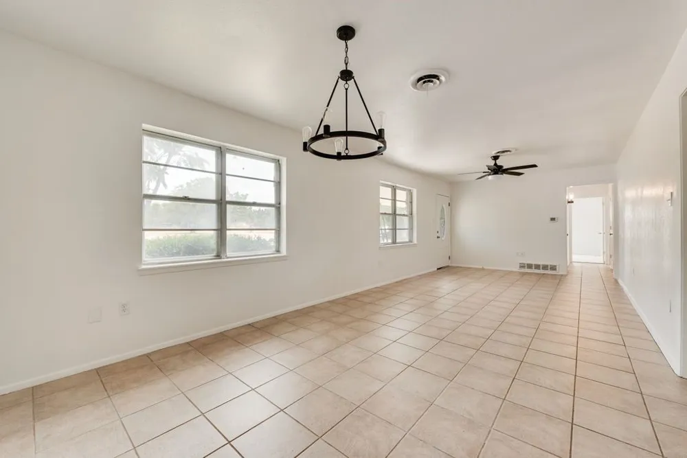 3006 Inspiration Drive Hudson Oaks, TX 76087