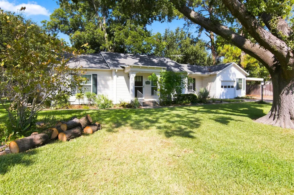 603 Merritt Street River Oaks, TX 76114