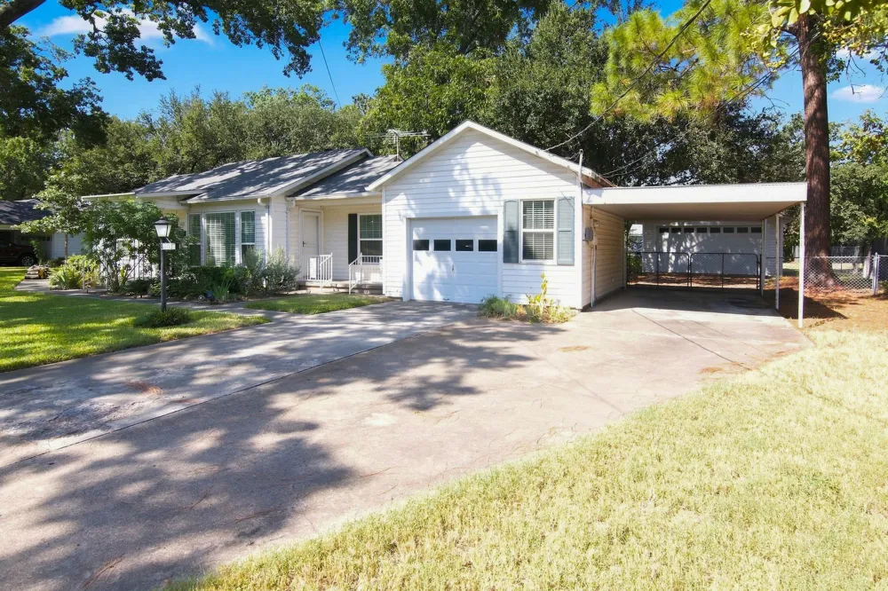 603 Merritt Street River Oaks, TX 76114