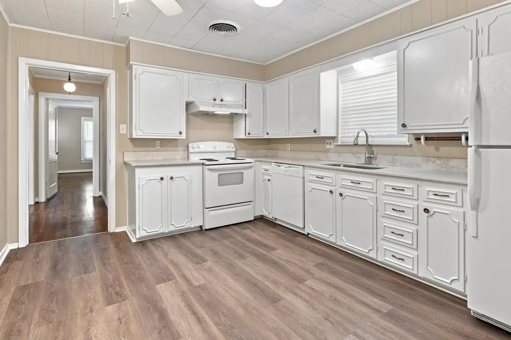 603 Merritt Street River Oaks, TX 76114