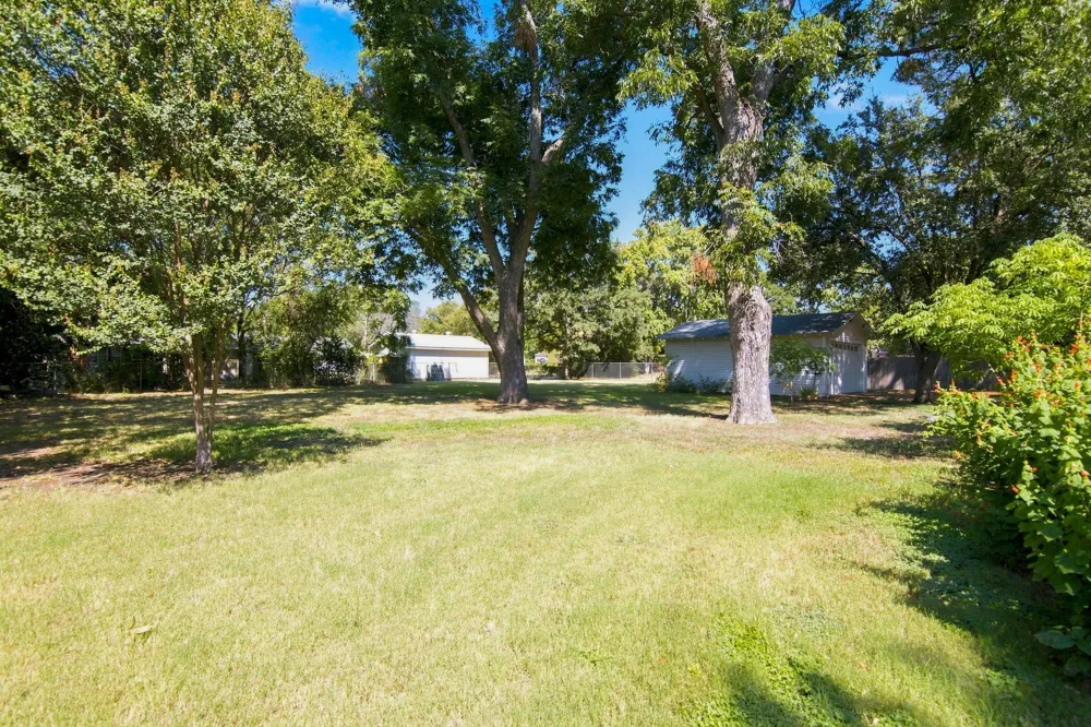 603 Merritt Street River Oaks, TX 76114