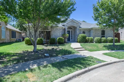 3304 Felicia Court