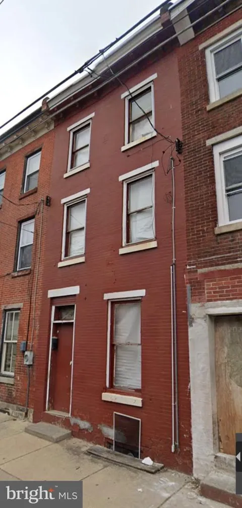 54 E COLLOM STREET