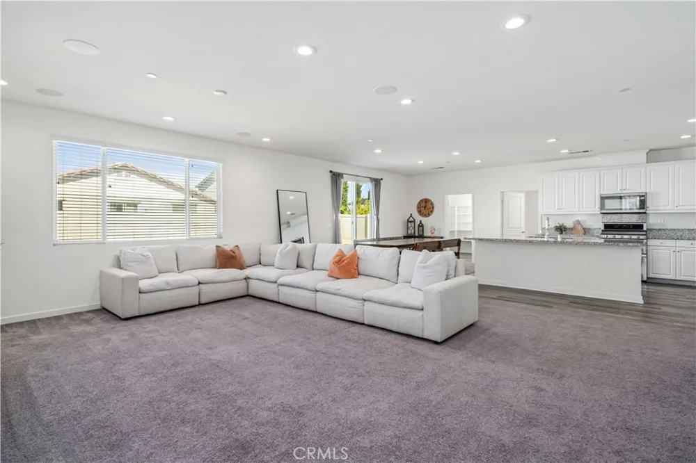 45025 43rd W Lancaster, CA 93536