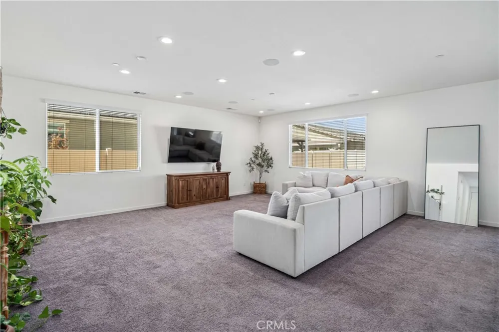 45025 43rd W Lancaster, CA 93536