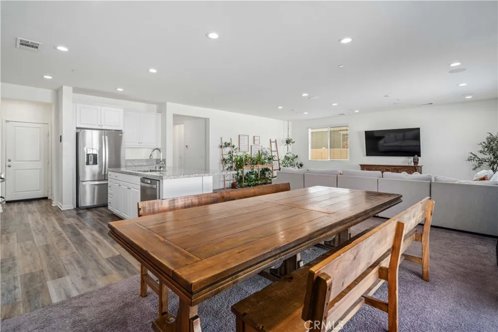 45025 43rd W Lancaster, CA 93536