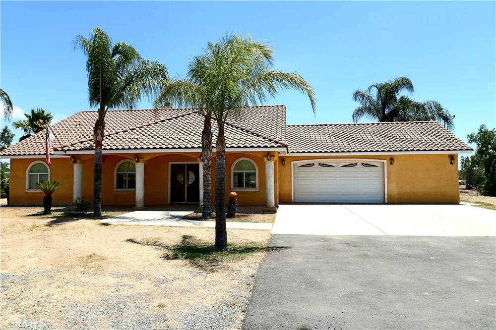 18590 Una Street Perris, CA 92570