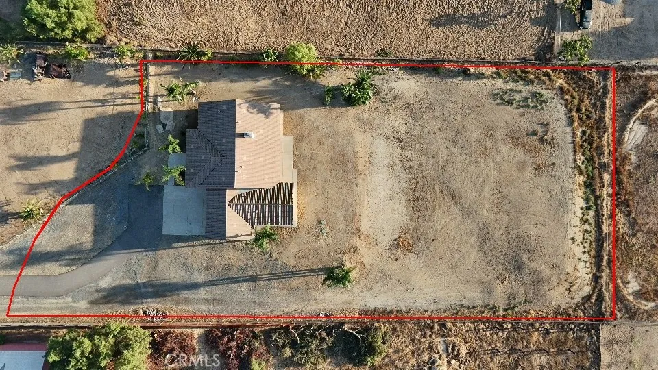 18590 Una Street Perris, CA 92570