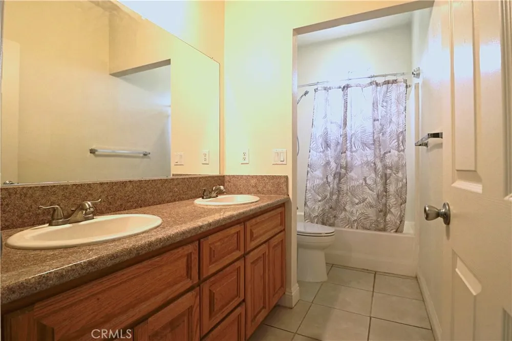 18590 Una Street Perris, CA 92570