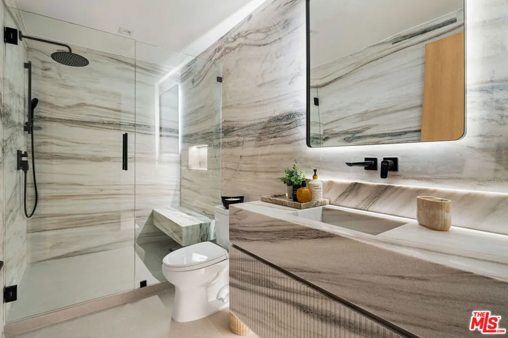 1130 Poinsettia Place West Hollywood, CA 90046