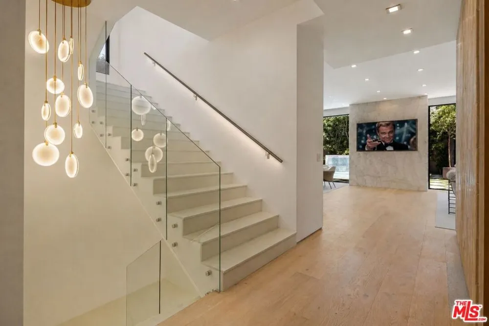 1130 Poinsettia Place West Hollywood, CA 90046