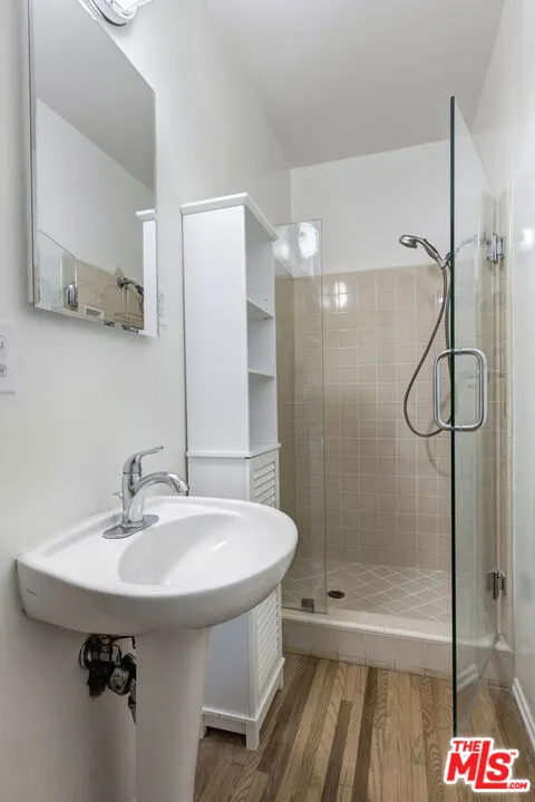11375 Montana Avenue Los Angeles, CA 90049