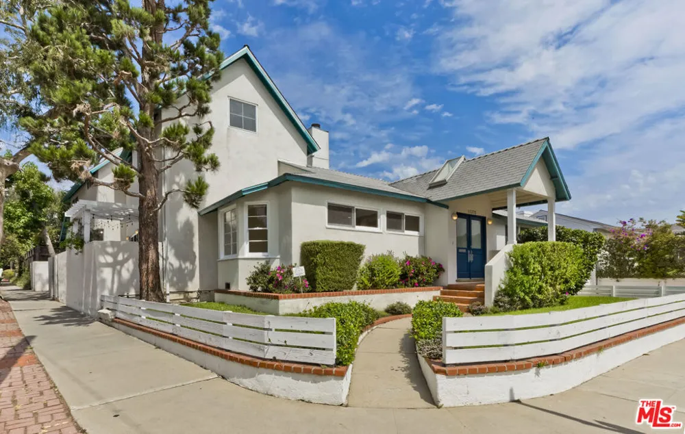 11375 Montana Avenue Los Angeles, CA 90049