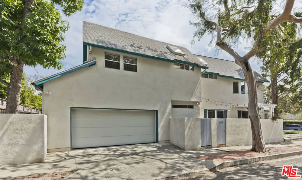 11375 Montana Avenue Los Angeles, CA 90049