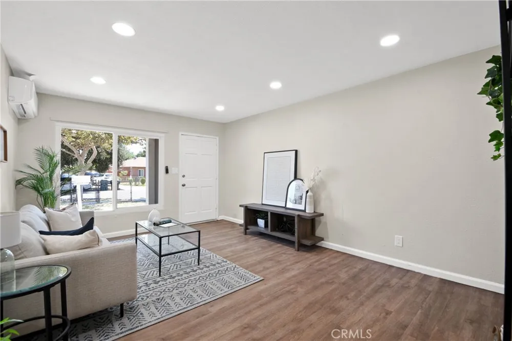 1647 S Huntington Street Pomona, CA 91766