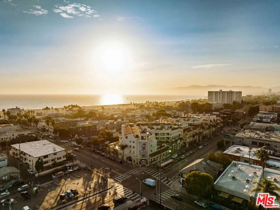 249 Rennie Avenue Los Angeles, CA 90291