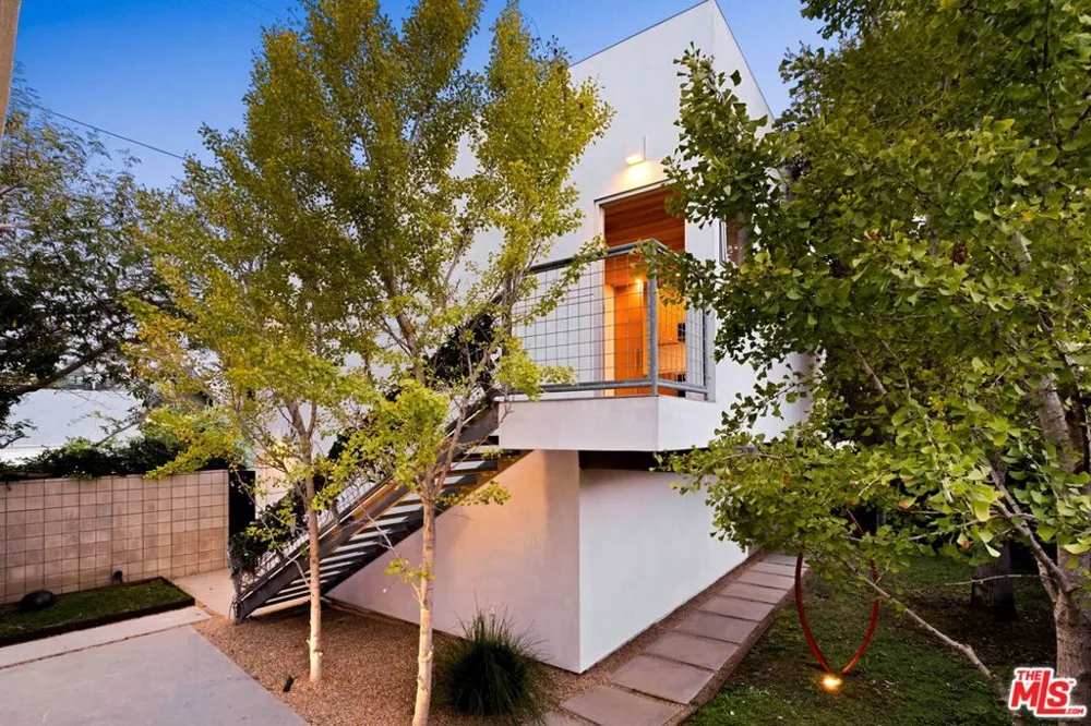 249 Rennie Avenue Los Angeles, CA 90291