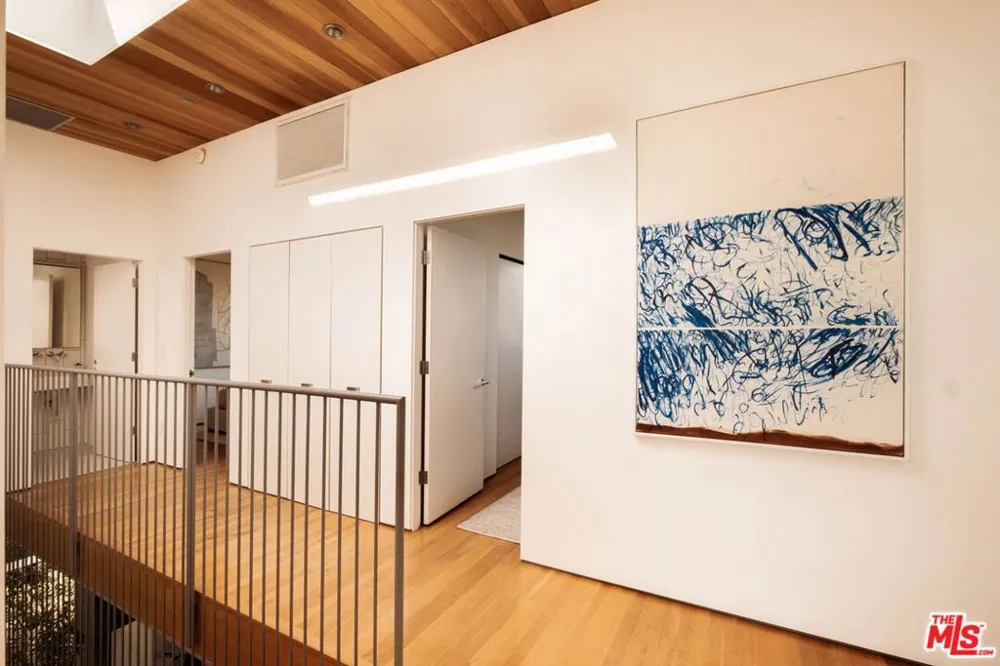 249 Rennie Avenue Los Angeles, CA 90291