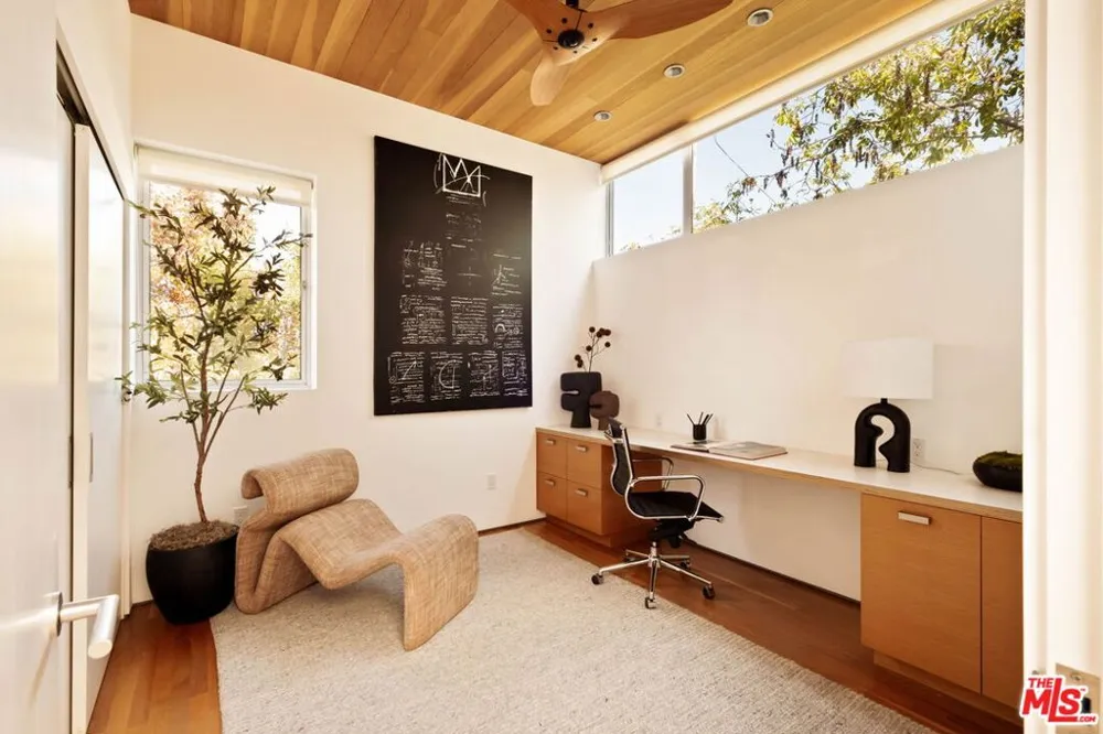 249 Rennie Avenue Los Angeles, CA 90291