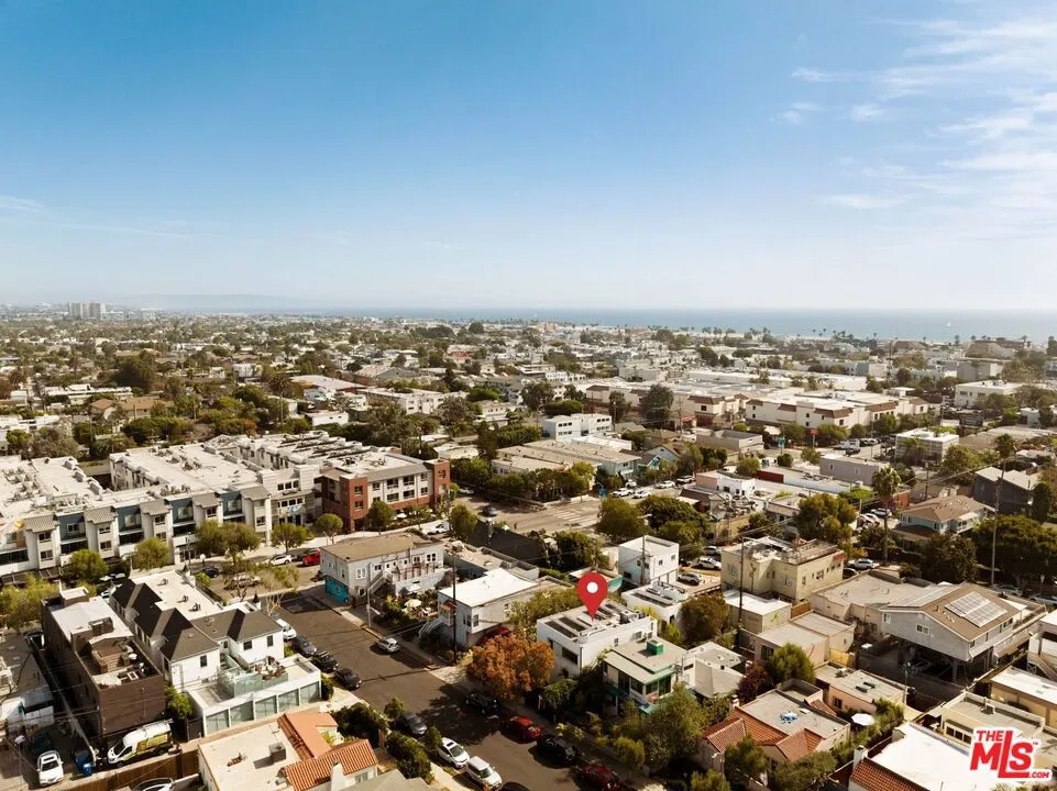 249 Rennie Avenue Los Angeles, CA 90291
