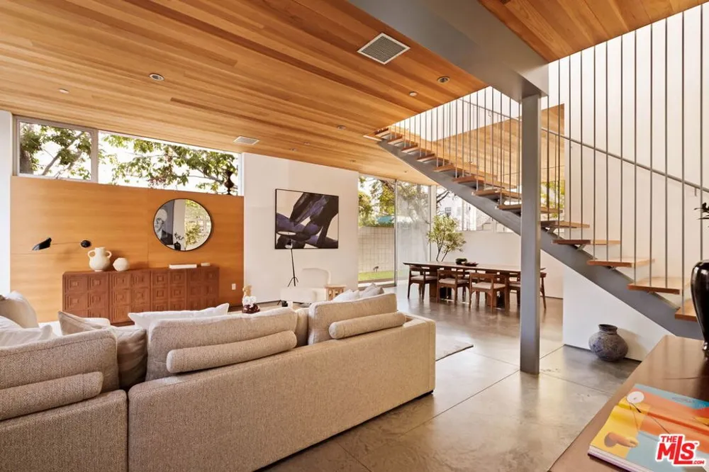 249 Rennie Avenue Los Angeles, CA 90291