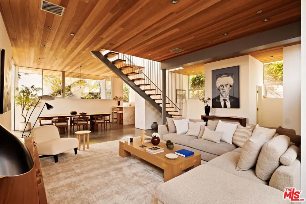 249 Rennie Avenue Los Angeles, CA 90291