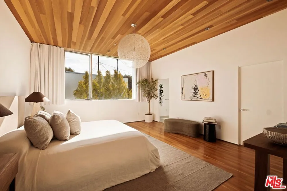 249 Rennie Avenue Los Angeles, CA 90291