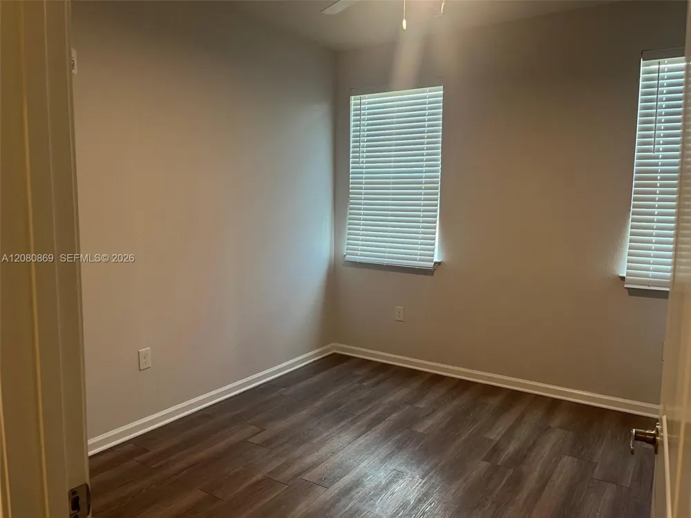821 E Magnolia Drive #5117 Tallahassee, FL 32301