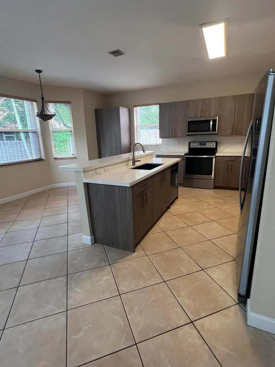 315 NW 158TH LANE Pembroke Pines, FL 33028