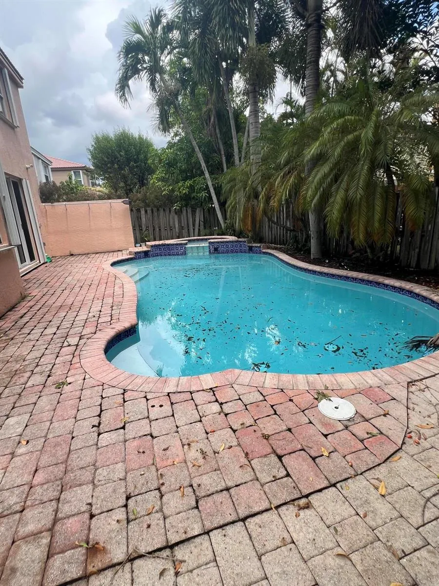 315 NW 158TH LANE Pembroke Pines, FL 33028