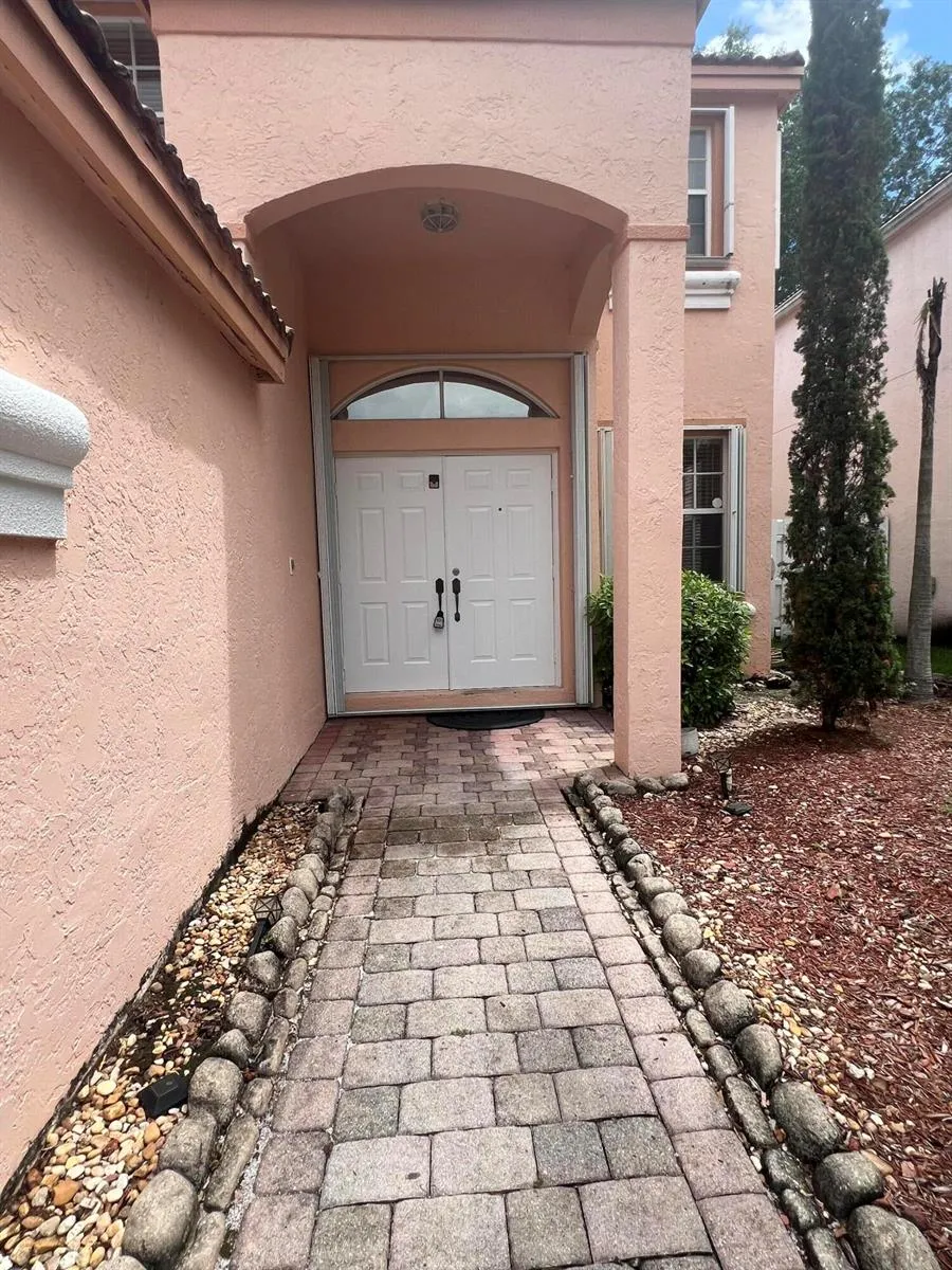 315 NW 158TH LANE Pembroke Pines, FL 33028