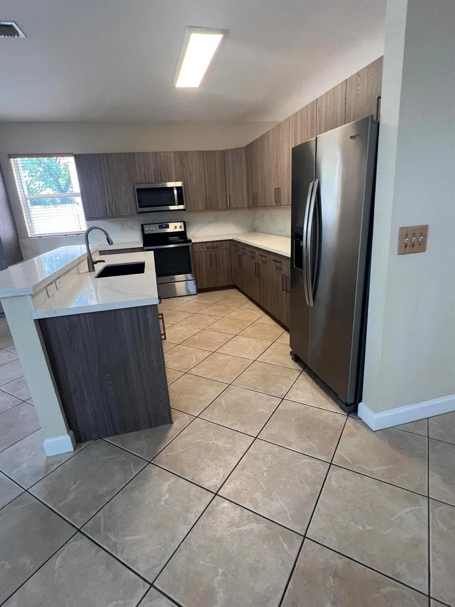 315 NW 158TH LANE Pembroke Pines, FL 33028