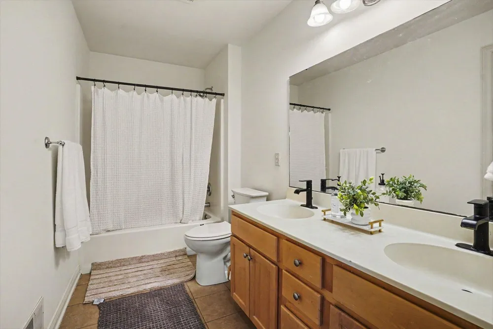 3382 Hampstead Court Portage City, MI 49024