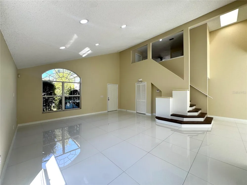 2985 VISCOUNT CIRCLE Kissimmee, FL 34747