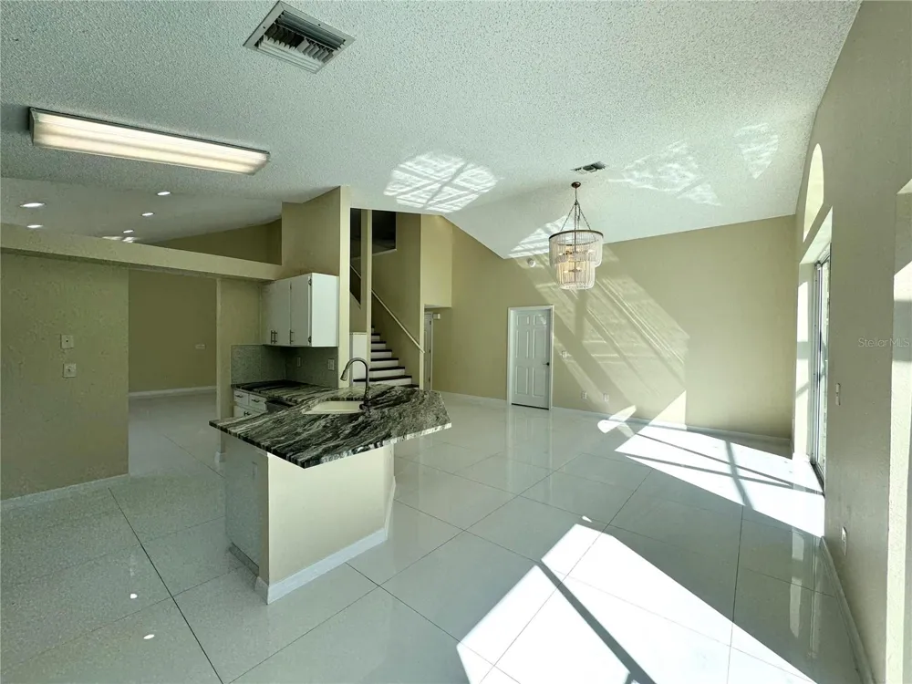2985 VISCOUNT CIRCLE Kissimmee, FL 34747