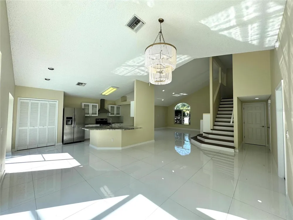 2985 VISCOUNT CIRCLE Kissimmee, FL 34747