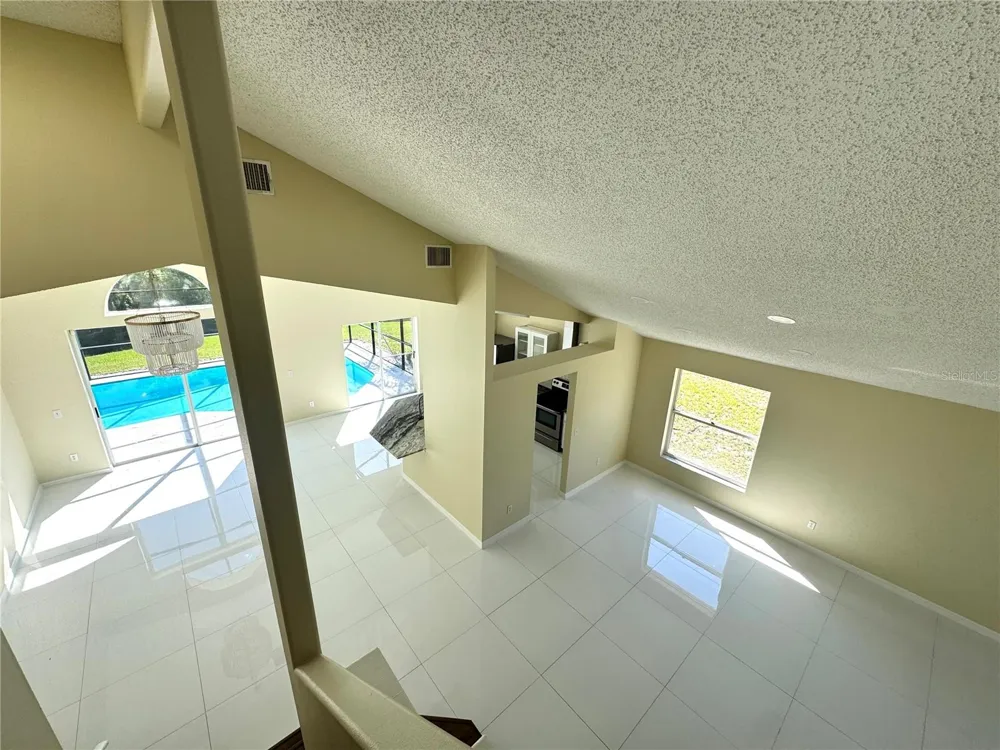 2985 VISCOUNT CIRCLE Kissimmee, FL 34747
