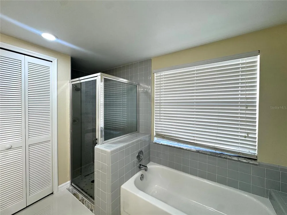 2985 VISCOUNT CIRCLE Kissimmee, FL 34747